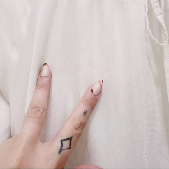 American Glamour Badgley Mischka Bohemian Shirred White Maxi Dress - Picture 3 of 7